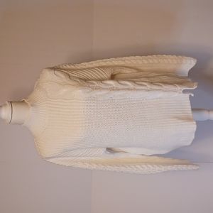 Calvin Klein Women's Cable Knit Longsleeve Sweater.  Size M. White